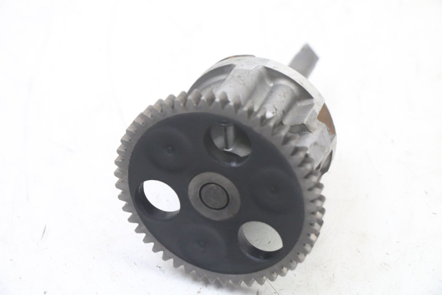 photo de POMPE A HUILE YAMAHA FZS FAZER 600 (2001 - 2003) - Gros plan technique