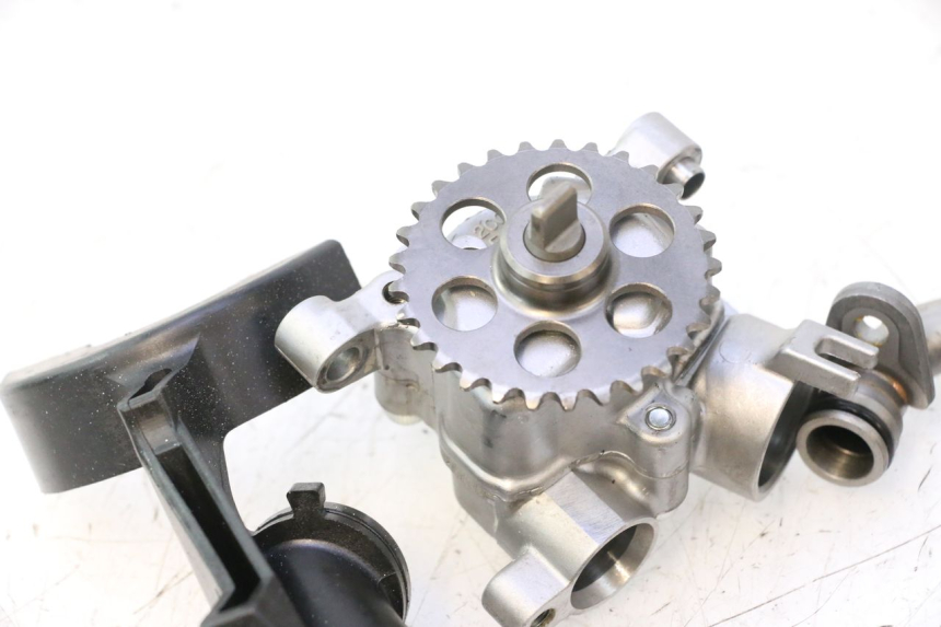 photo de POMPE A HUILE YAMAHA YZF R6 600 (2008 - 2009) - État de surface