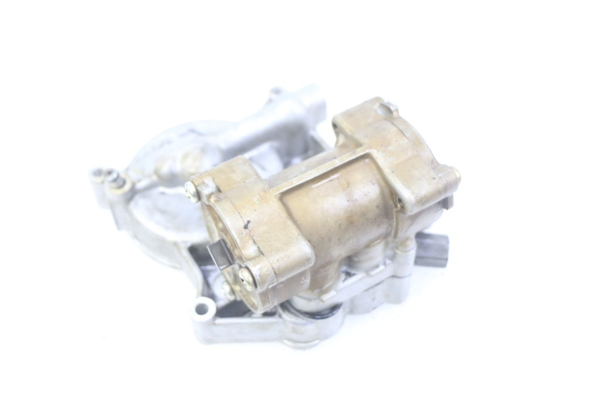 photo de POMPE A HUILE KAWASAKI ZEPHYR 1100 ( - 1995) - Zoom état d’usage