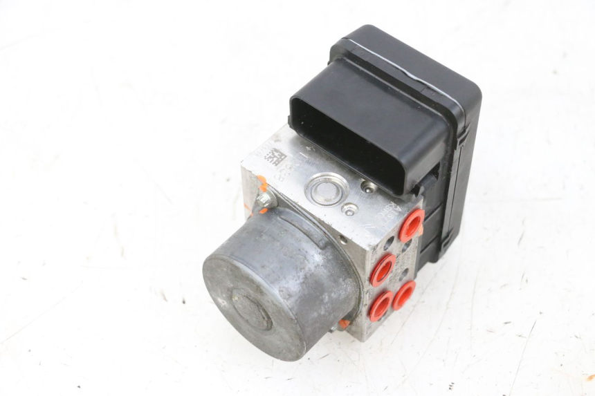 photo de POMPE ABS  SUZUKI BURGMAN 650 (2013 - 2020) - Vue produit