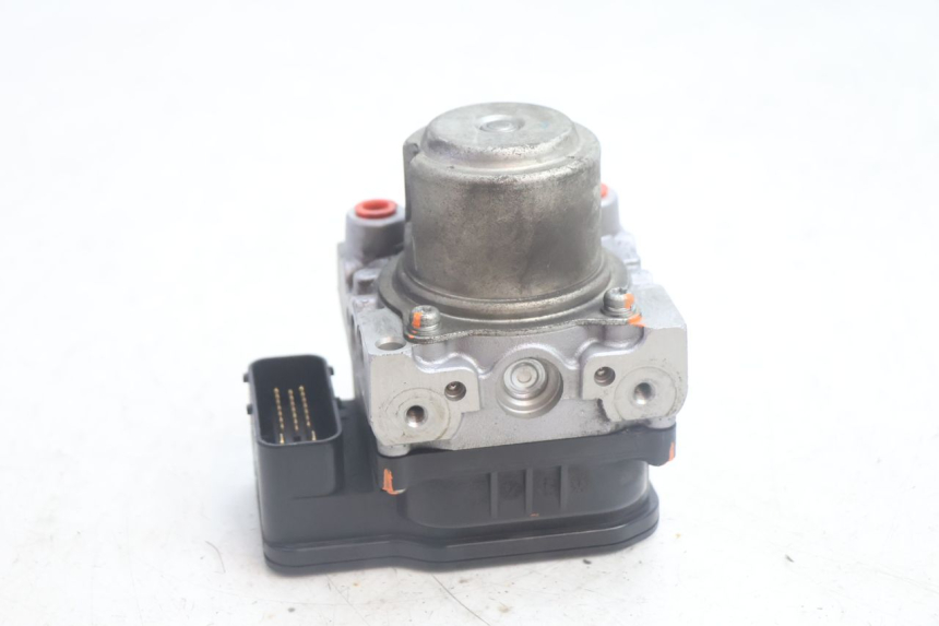photo de POMPE ABS  SUZUKI BURGMAN EXECUTIVE ABS 650 (2006 - 2012) - Vue principale