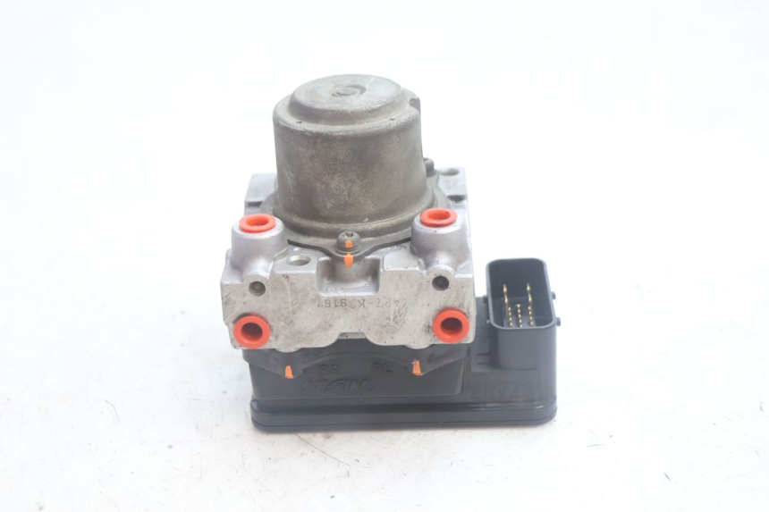 photo de POMPE ABS  SUZUKI BURGMAN EXECUTIVE ABS 650 (2006 - 2012) - Autre angle de vue