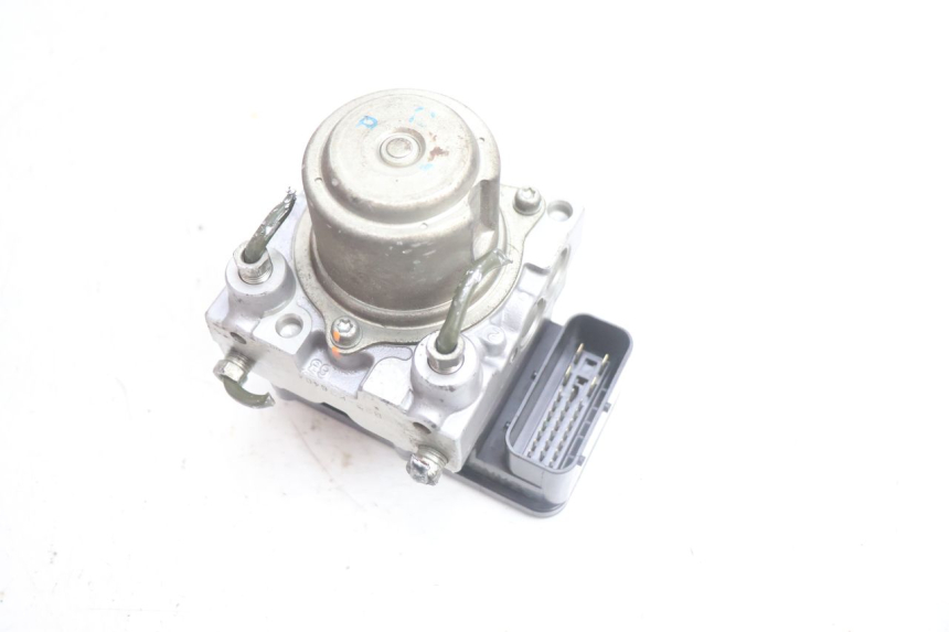 photo de POMPE ABS  SUZUKI BURGMAN EXECUTIVE ABS 650 (2006 - 2012) - Détail de la pièce