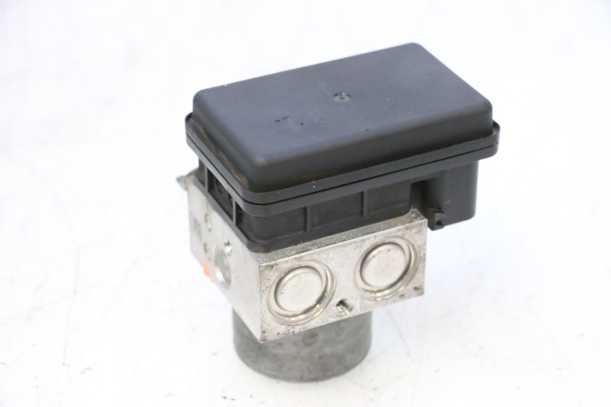 photo de POMPE ABS KAWASAKI ER-6 ER6 F ABS 650 (2012 - 2016) - Détails caractéristiques