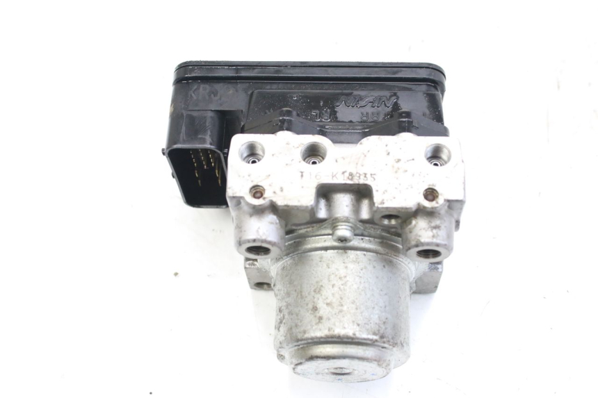 photo de POMPE ABS HONDA FES S-WING SWING ABS 125 (2007 - 2015) - Autre angle de vue