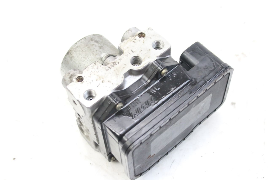 photo de POMPE ABS HONDA FES S-WING SWING ABS 125 (2007 - 2015) - Points de fixation