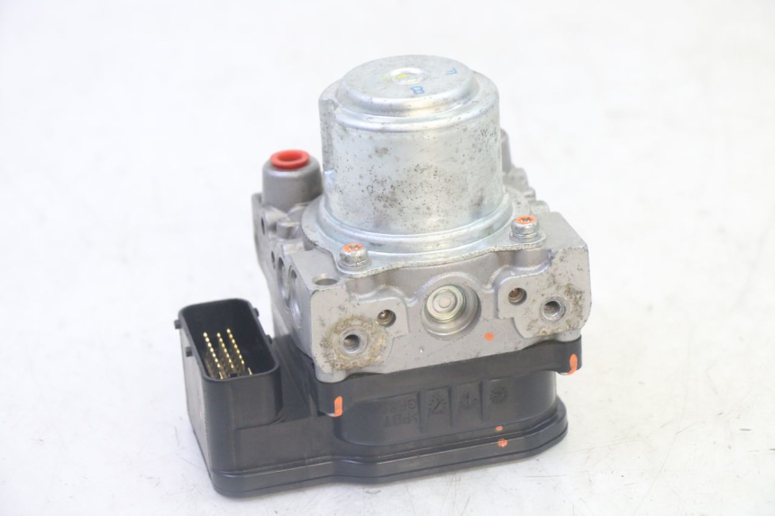 photo de POMPE ABS HONDA FES S-WING SWING ABS 125 (2007 - 2015) - Vue principale