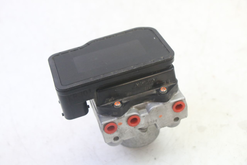 photo de POMPE ABS HONDA FES S-WING SWING ABS 125 (2007 - 2015) - Points de fixation