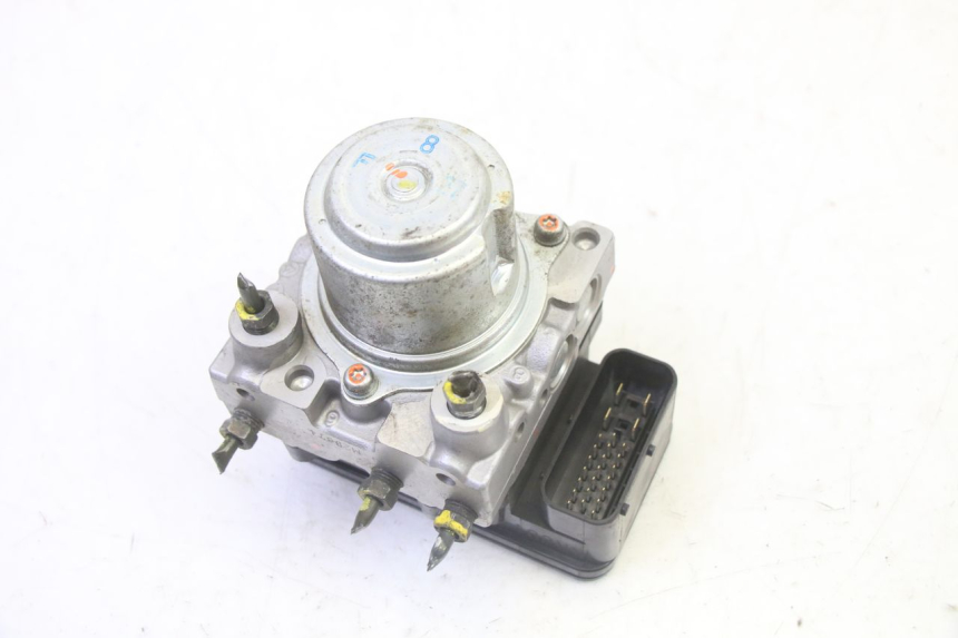 photo de POMPE ABS HONDA FES S-WING SWING ABS 125 (2007 - 2015) - Détail de la pièce