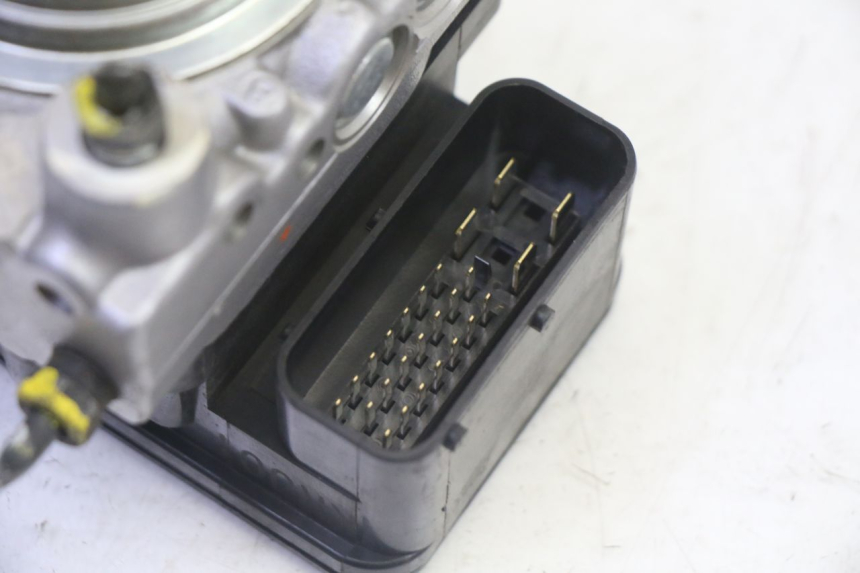 photo de POMPE ABS HONDA FES S-WING SWING ABS 125 (2007 - 2015) - Zoom état d’usage