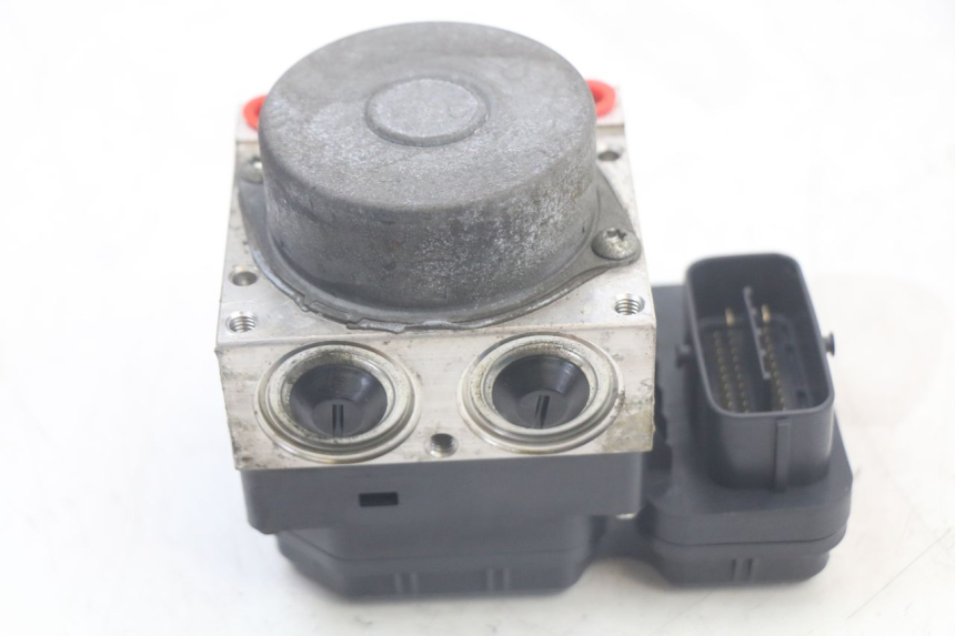 photo de POMPE ABS YAMAHA FJR ABS 1300 (2006 - 2012) - Zoom état d’usage