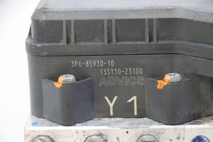 photo de POMPE ABS YAMAHA FJR ABS 1300 (2006 - 2012) - Marquages et références