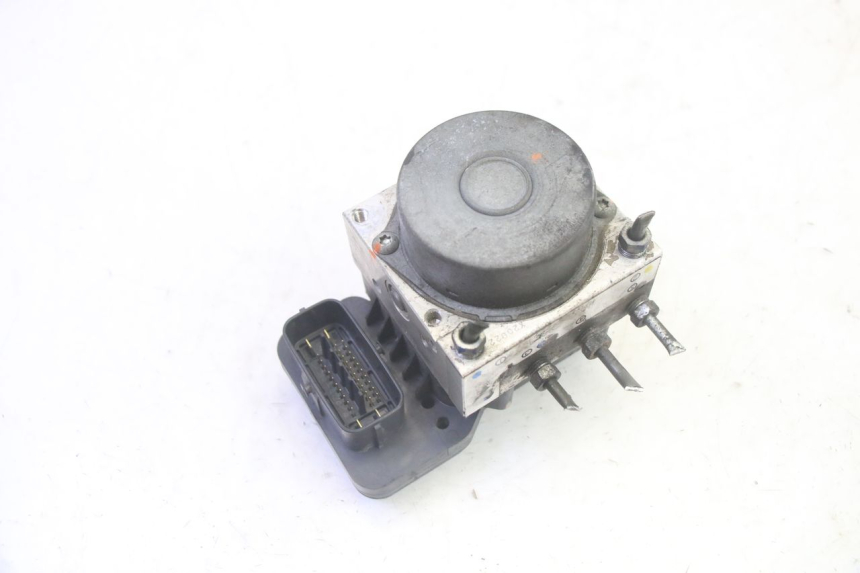 photo de POMPE ABS YAMAHA FJR ABS 1300 (2006 - 2012) - Zoom état d’usage