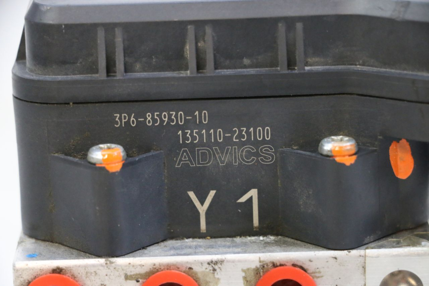 photo de POMPE ABS YAMAHA FJR ABS 1300 (2006 - 2012) - Autre angle de vue