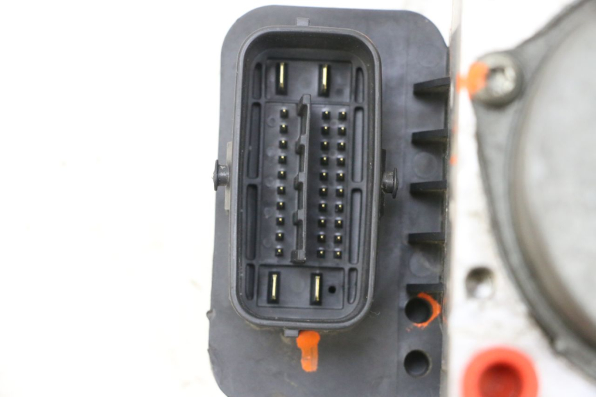 photo de POMPE ABS YAMAHA FJR ABS 1300 (2006 - 2012) - État de surface