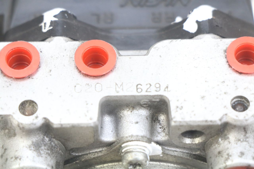 photo de POMPE ABS HONDA FJS SILVERWING SILVER WING 400 (2009 - 2016) - Vue d’ensemble