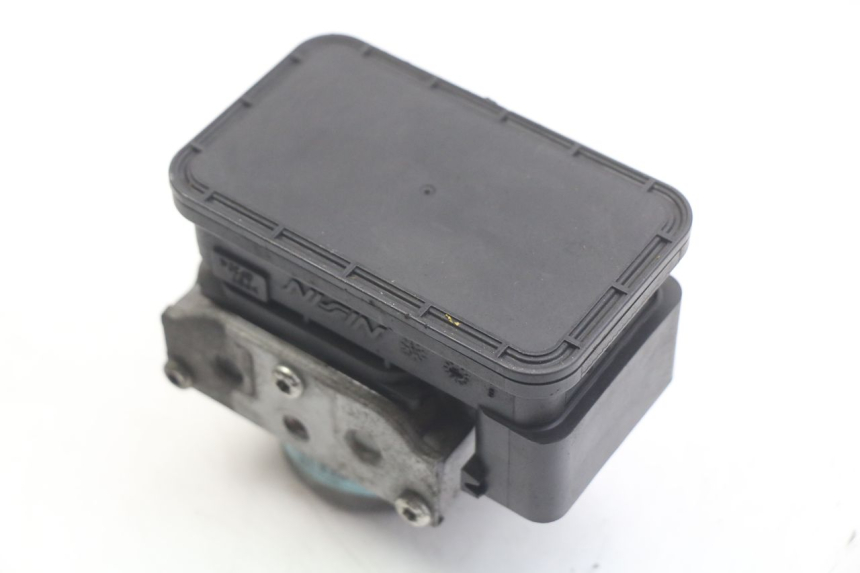 photo de POMPE ABS HONDA FORZA 125 (2015 - 2016) - Autre angle de vue