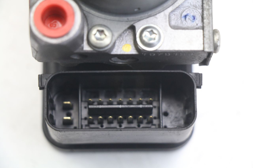 photo de POMPE ABS HONDA FORZA 125 (2015 - 2016) - Vue d’ensemble