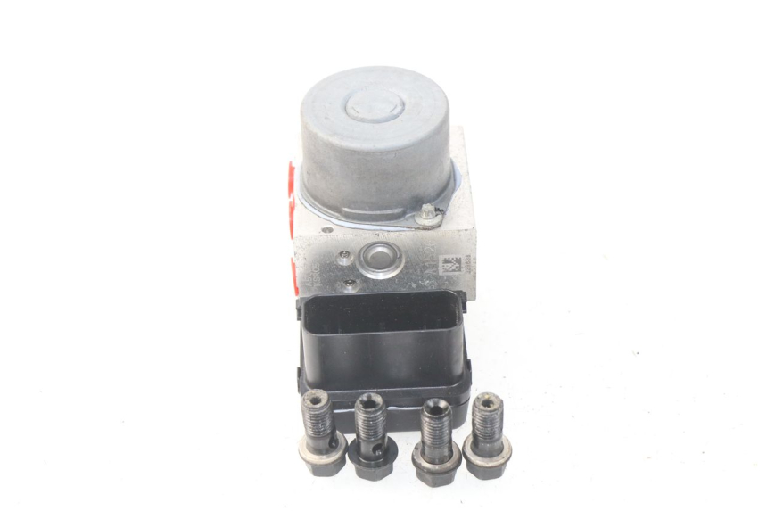 photo de POMPE ABS  SYM GTS EFI ABS 125 (2012 - 2016) - Gros plan technique