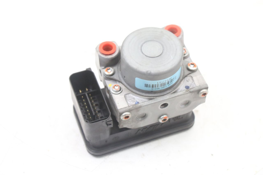 photo de POMPE ABS  HONDA SH i 300 (2015 - 2020) - Détail de la pièce