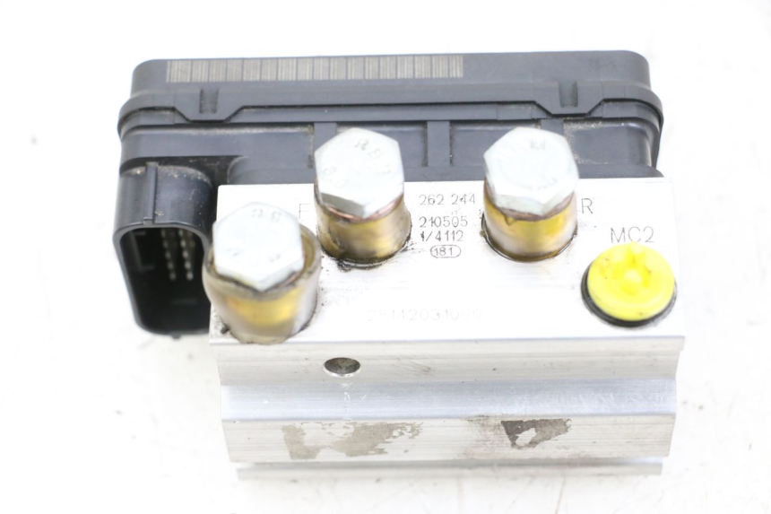 photo de POMPE ABS  HUSQVARNA SVARTPILEN 401 (2018 - 2023) - Vue principale