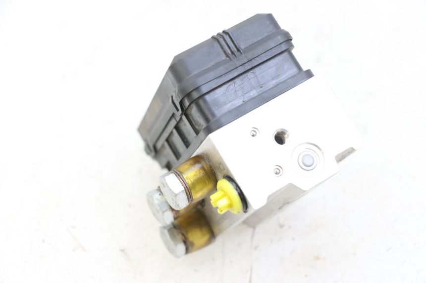 photo de POMPE ABS  HUSQVARNA SVARTPILEN 401 (2018 - 2023) - Détail de la pièce