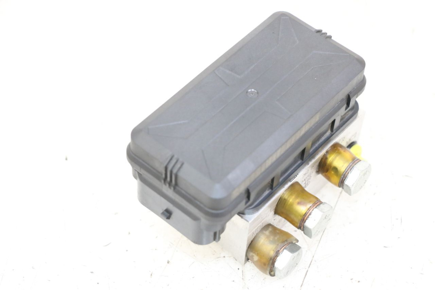 photo de POMPE ABS  HUSQVARNA SVARTPILEN 401 (2018 - 2023) - Zoom état d’usage