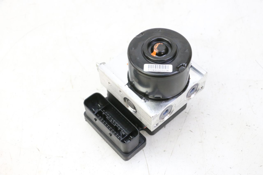 photo de POMPE ABS  PIAGGIO MP3 HPE 310 (2024 - 2025) - Vue produit