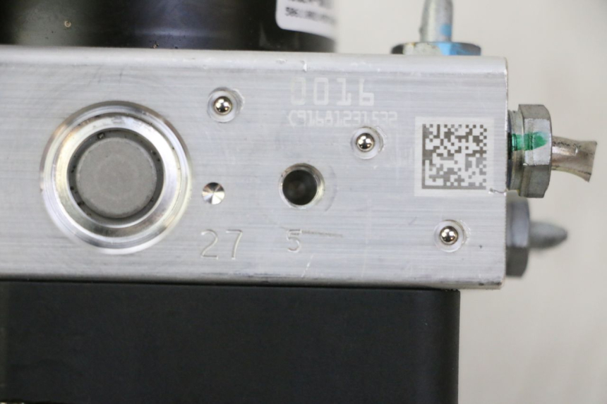 photo de POMPE ABS  PIAGGIO MP3 HPE 310 (2024 - 2025) - Zoom état d’usage