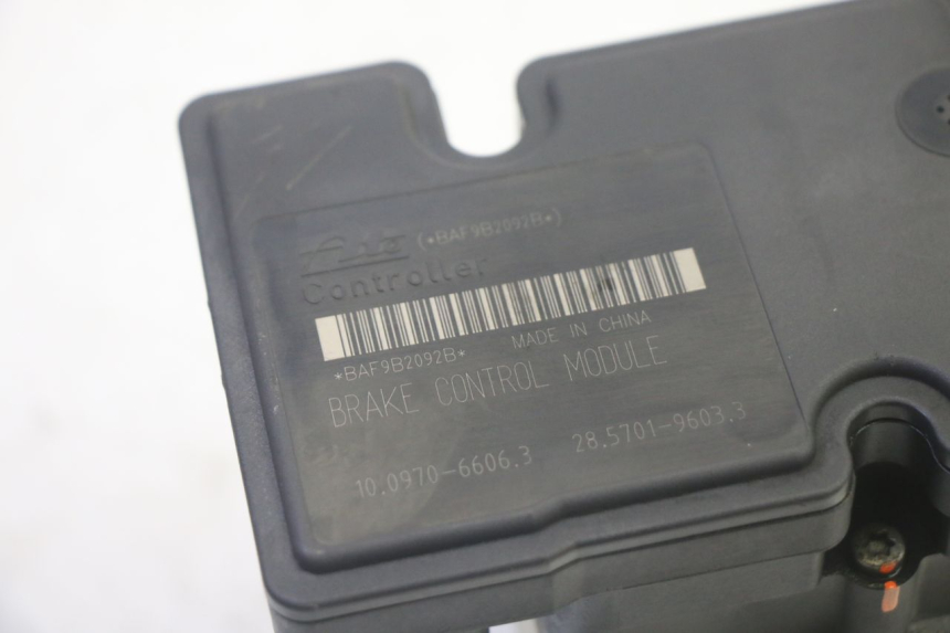 photo de POMPE ABS  PIAGGIO MP3 HPE 350 (2018 - 2020) - Vue produit