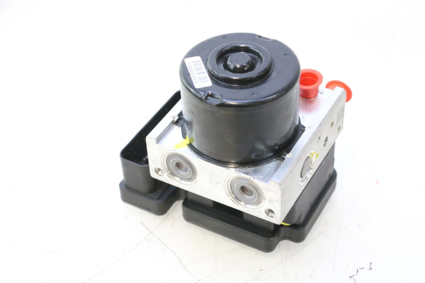 photo de POMPE ABS  PIAGGIO MP3 HPE 530 (2022 - 2026) - Vue produit