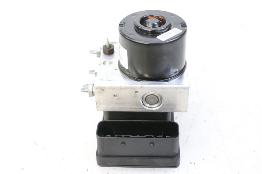 photo de POMPE ABS  PIAGGIO MP3 500 (2014 - 2017) - Vue rapprochée