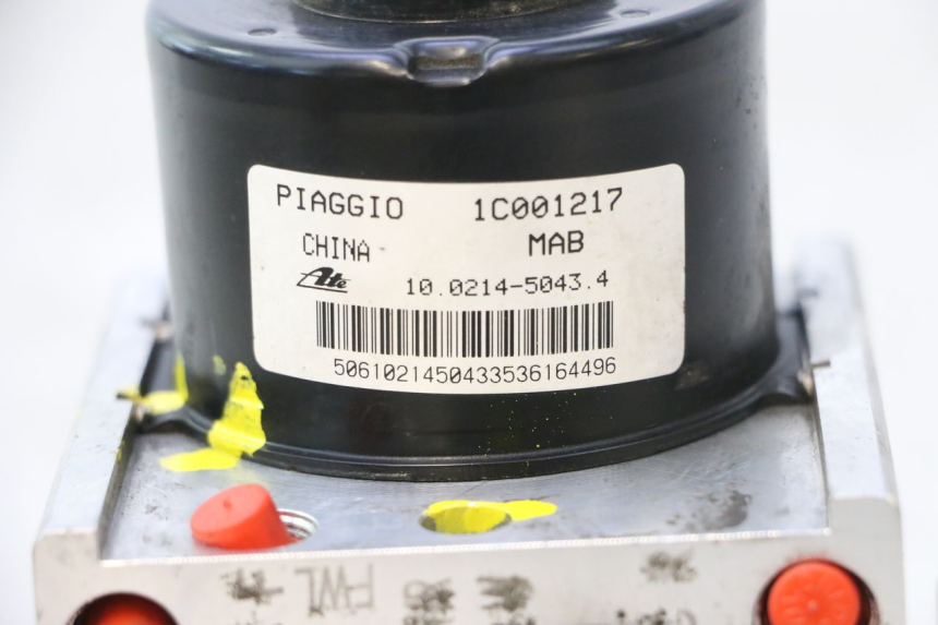 photo de POMPE ABS  PIAGGIO MP3 500 (2016 - 2018) - Vue rapprochée