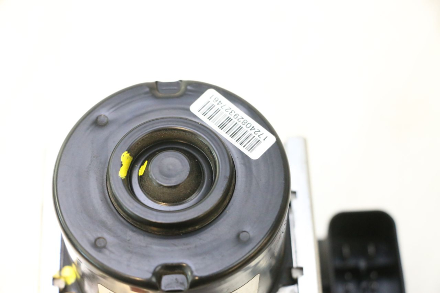 photo de POMPE ABS  PIAGGIO MP3 500 (2016 - 2018) - État de surface