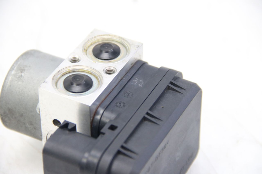 photo de POMPE ABS YAMAHA MT ABS 125 (2014 - 2018) - Détail de la pièce