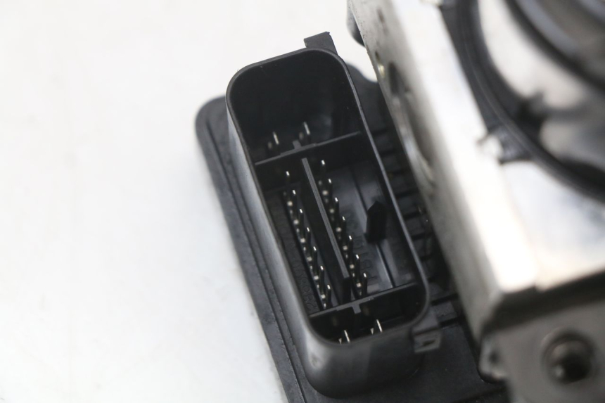 photo de POMPE ABS MOTO GUZZI NORGE 8V GT 1200 (2011 - 2016) - Zoom état d’usage