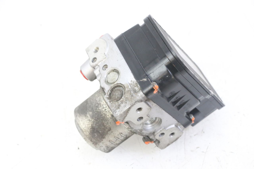 photo de POMPE ABS  HONDA NTV DEAUVILLE ABS 700 (2007 - 2016) - Détail de la pièce