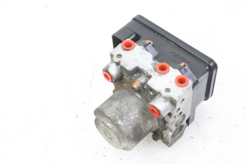 photo de POMPE ABS  HONDA NTV DEAUVILLE ABS 700 (2007 - 2016) - Marquages et références