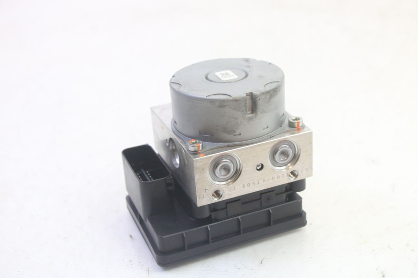 photo de POMPE ABS  BMW R GS 1250 (2021 - 2024) - Zoom état d’usage