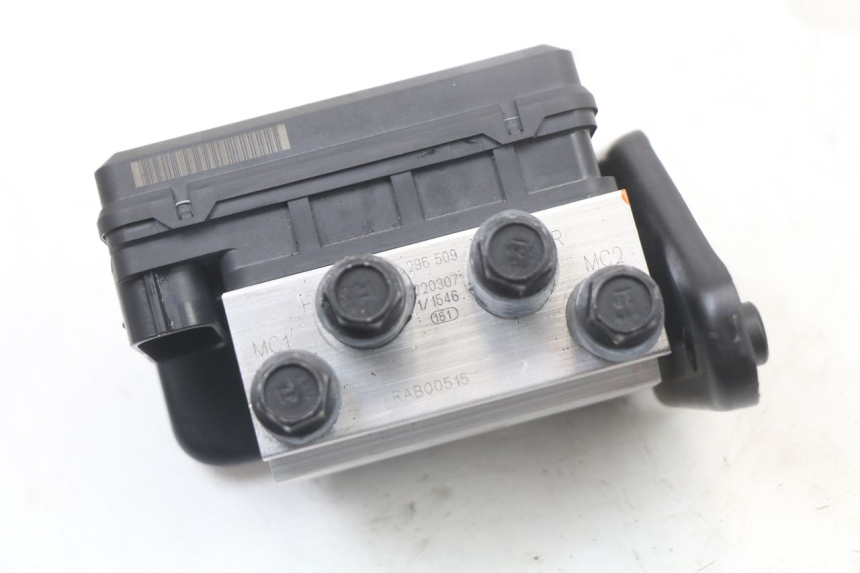 photo de POMPE ABS  ROYAL ENFIELD SCRAM 411 (2022 - 2024) - Détail de la pièce