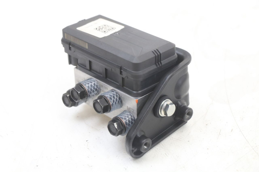 photo de POMPE ABS  ROYAL ENFIELD SCRAM 411 (2022 - 2024) - Autre angle de vue