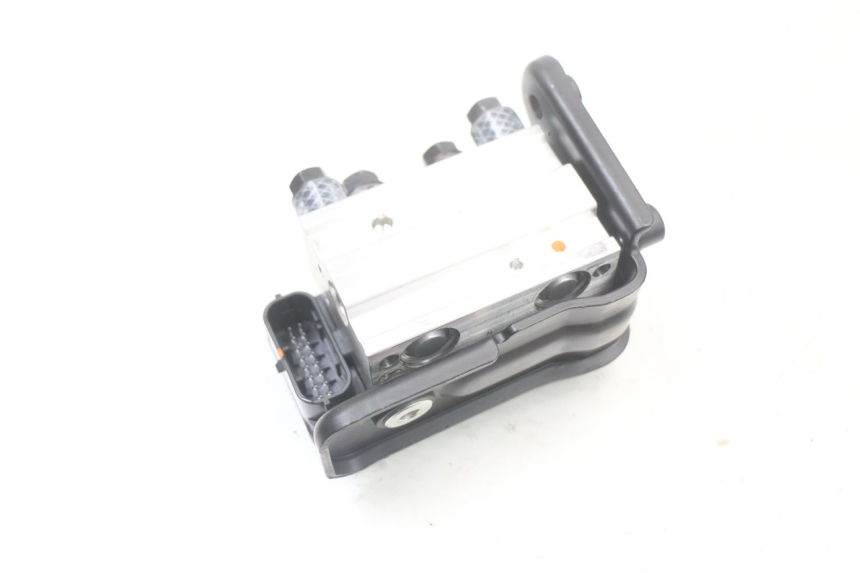 photo de POMPE ABS  ROYAL ENFIELD SCRAM 411 (2022 - 2024) - Vue d’ensemble