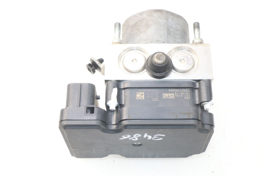 photo de POMPE ABS  BMW S RR ABS S1000RR 1000 (2009 - 2011) - Zoom composants