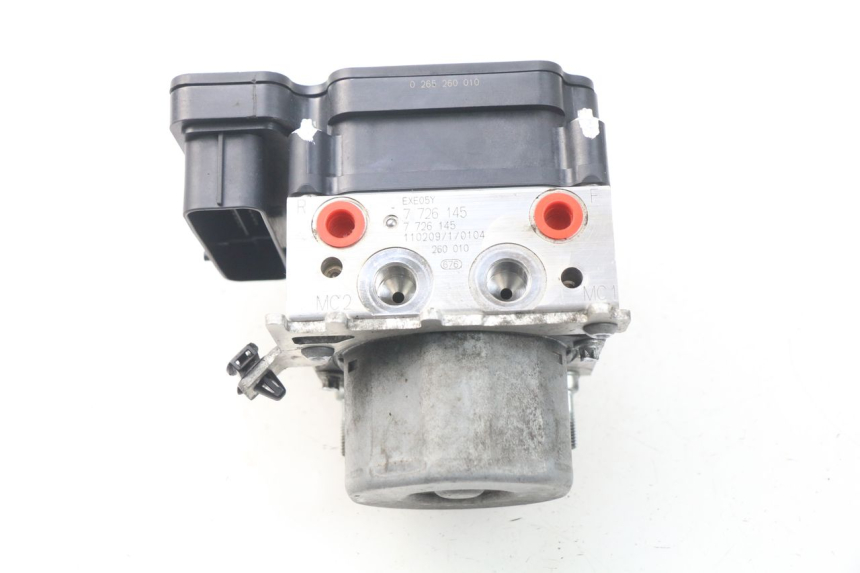 photo de POMPE ABS  BMW S RR ABS S1000RR 1000 (2009 - 2011) - Gros plan technique