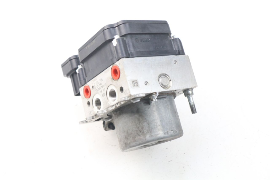 photo de POMPE ABS  BMW S RR ABS S1000RR 1000 (2009 - 2011) - Vue d’ensemble