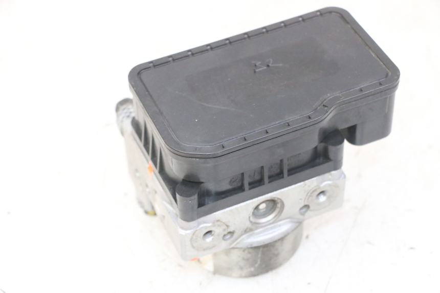 photo de POMPE ABS  PEUGEOT SATELIS 125 (2013 - 2018) - Vue principale