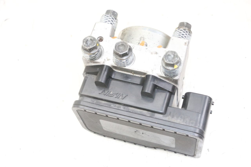 photo de POMPE ABS  PEUGEOT SATELIS 125 (2013 - 2018) - Détail de la pièce