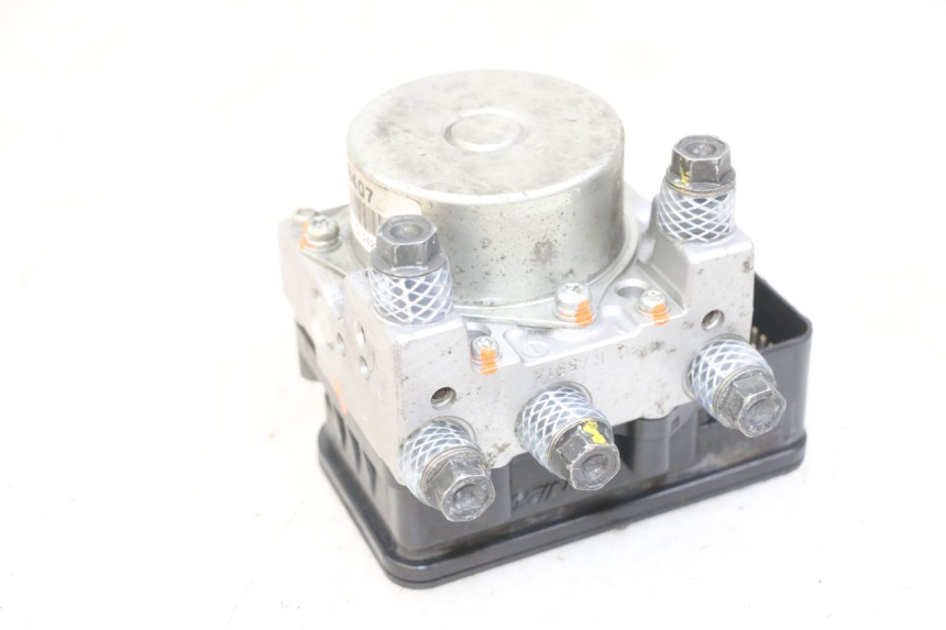 photo de POMPE ABS  PEUGEOT SATELIS 125 (2013 - 2018) - Autre angle de vue