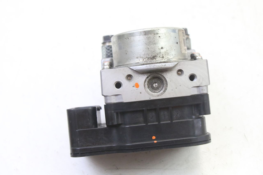 photo de POMPE ABS  PEUGEOT SATELIS 125 (2013 - 2018) - Points de fixation