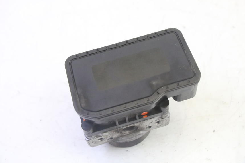 photo de POMPE ABS PEUGEOT SATELIS 125 (2010 - 2012) - Points de fixation